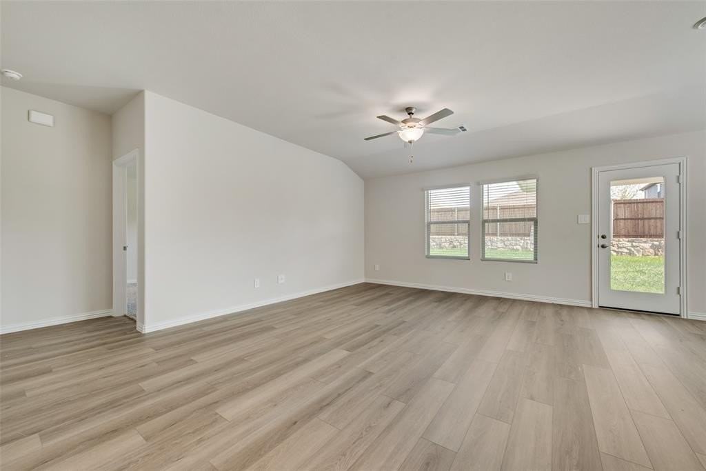 2729 Nene St - Photo 4 of 22