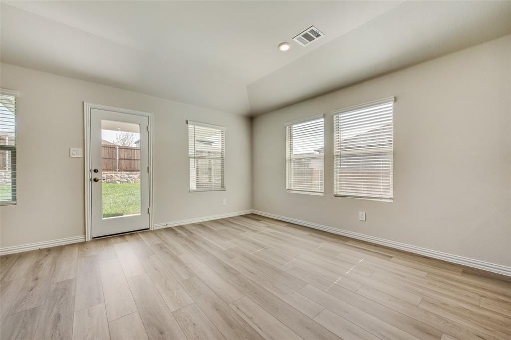 2729 Nene St - Photo 6 of 22