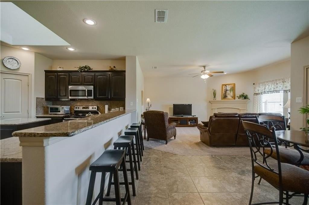 3329 Tamarack Ln - Photo 2 of 15