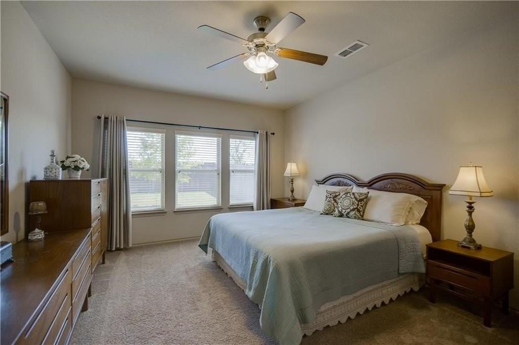 3329 Tamarack Ln - Photo 5 of 15