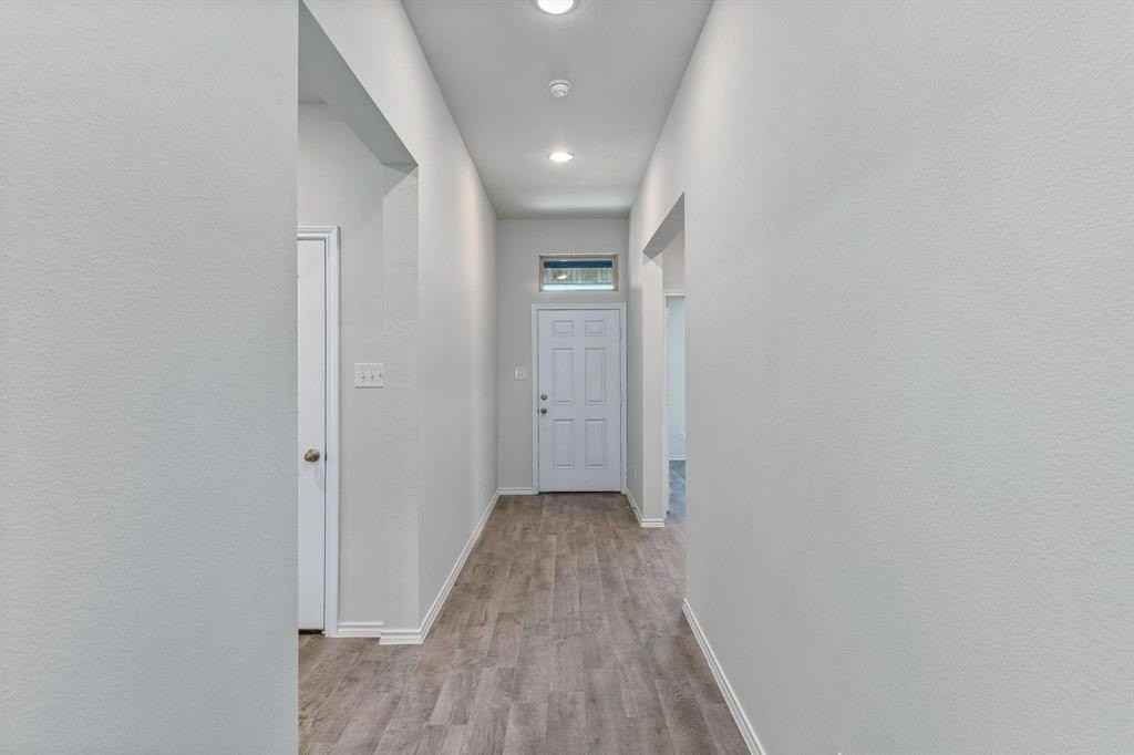 4317 Cordata Dr - Photo 4 of 25