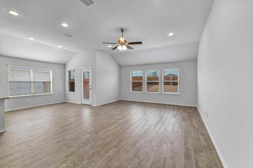 4317 Cordata Dr - Photo 6 of 25