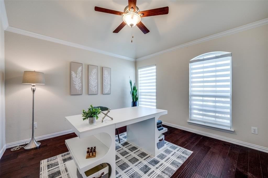 5909 Fremont Dr - Photo 4 of 19