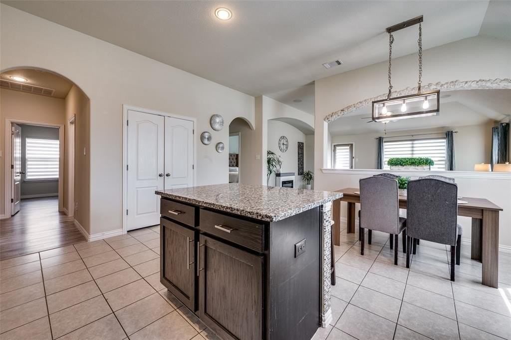 5909 Fremont Dr - Photo 7 of 19