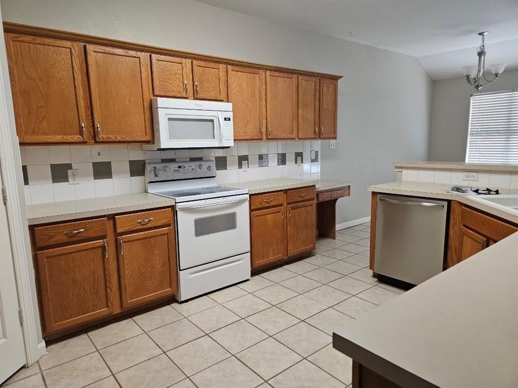 3209 Avery Ln - Photo 4 of 14