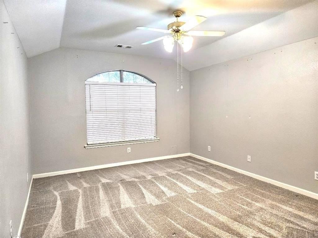 3209 Avery Ln - Photo 7 of 14