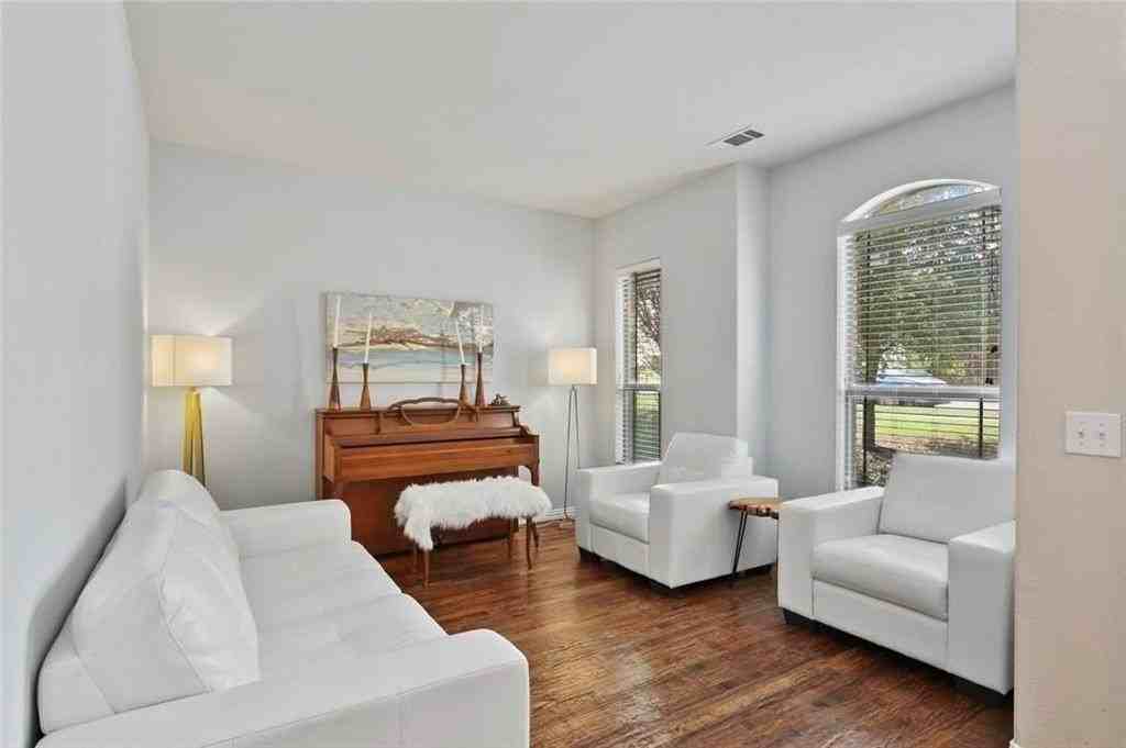 8778 Fisher Dr - Photo 2 of 17