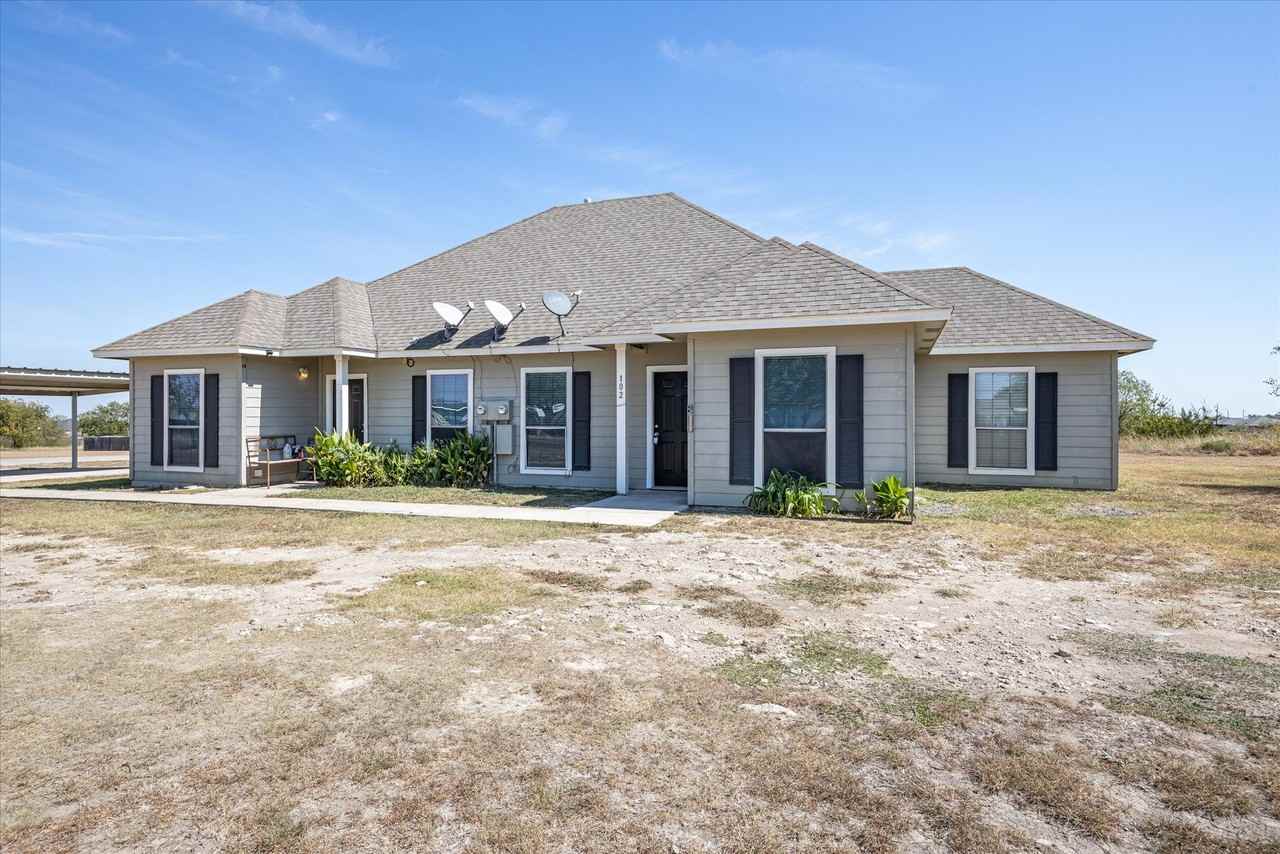 101 Collett Ct #101 - Photo 2 of 33