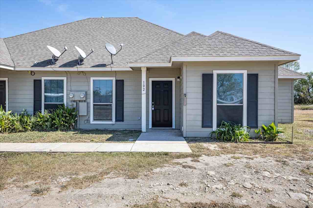 101 Collett Ct #101 - Photo 3 of 33