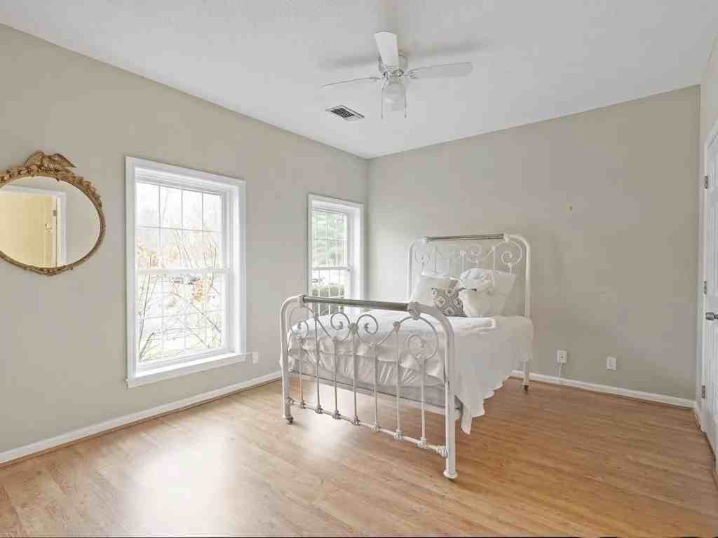 47 Bradford Commons Ln #1 - Photo 5 of 14