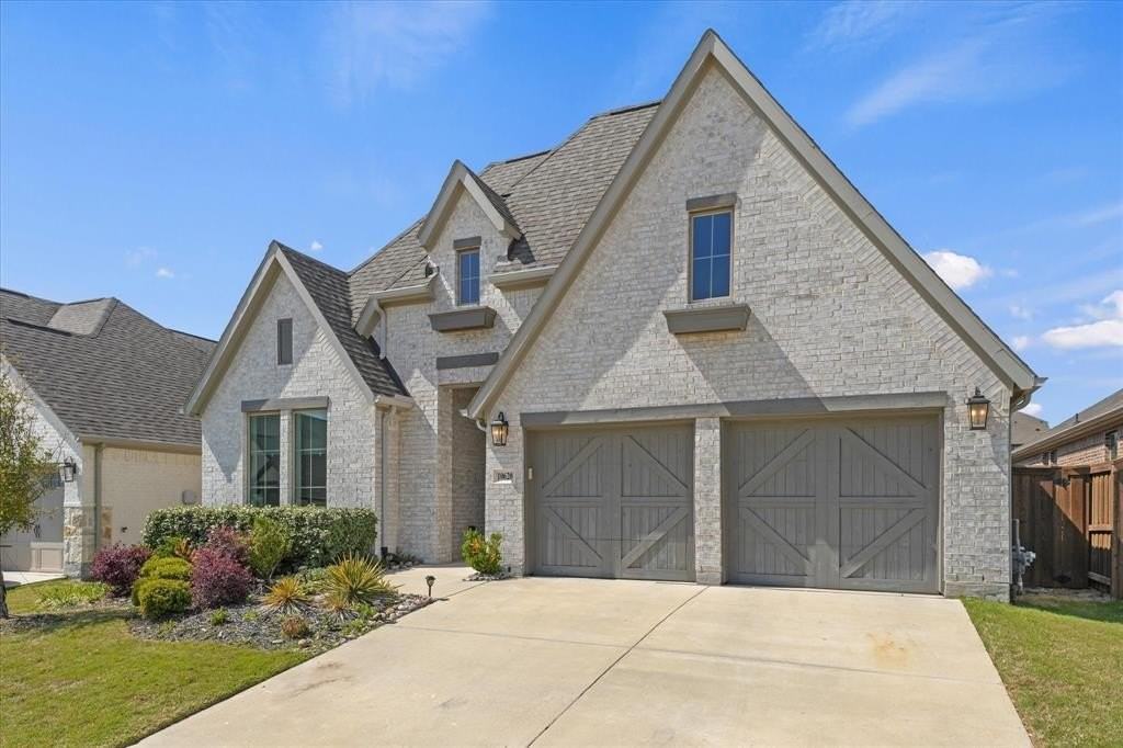 10620 Oates Branch Ln - Photo 3 of 33