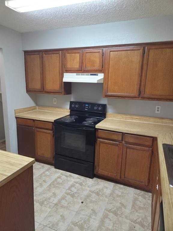 5510 Brookview Ct - Photo 2 of 5