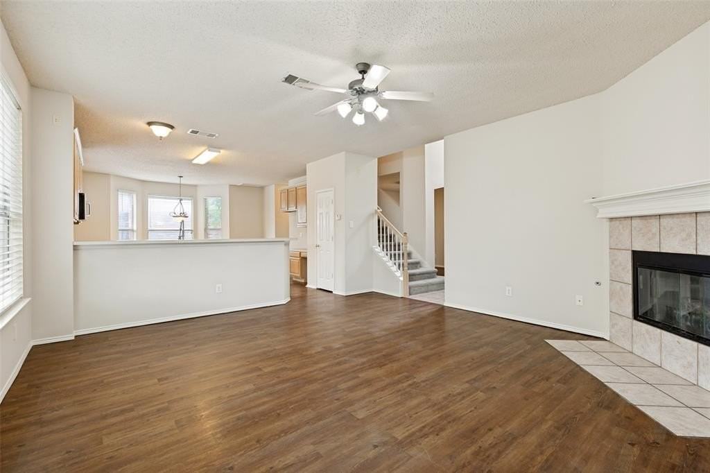 732 Fox Run Trl - Photo 4 of 15