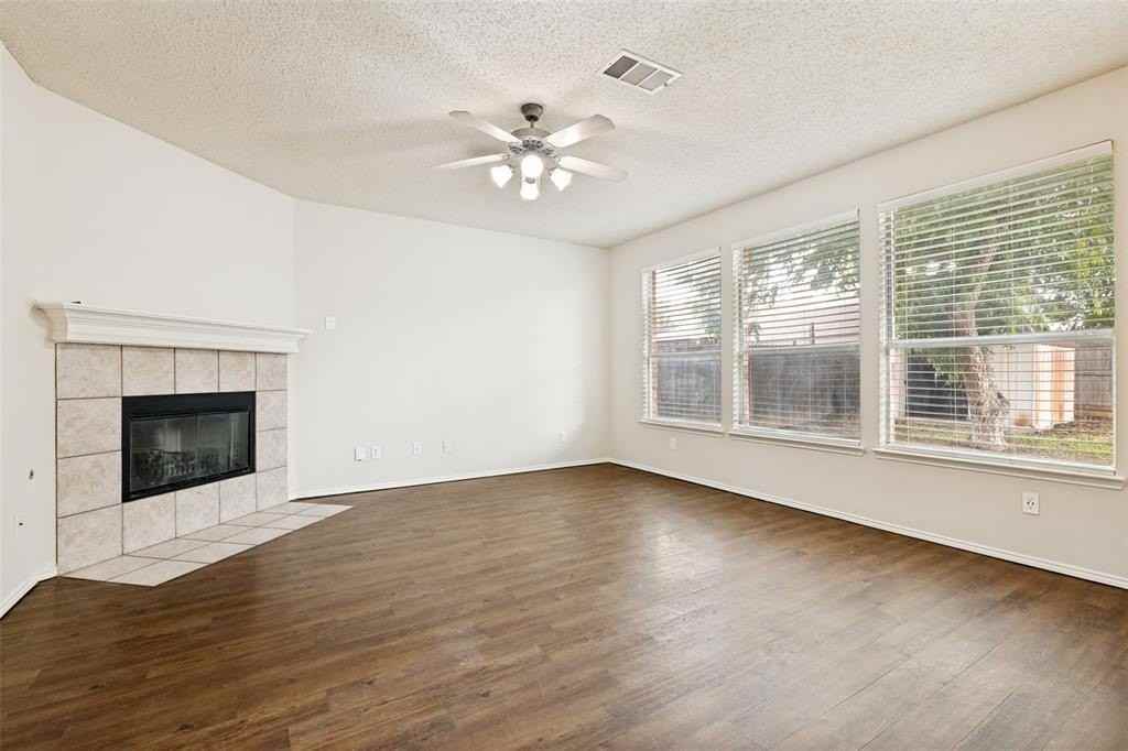 732 Fox Run Trl - Photo 5 of 15