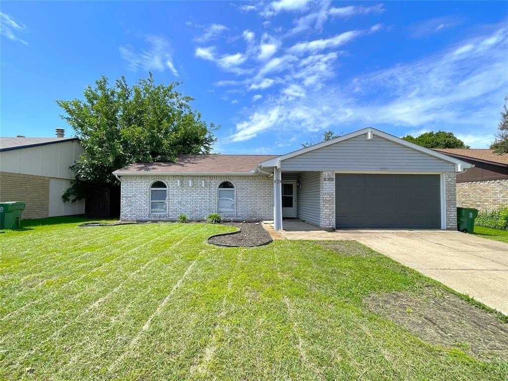 5300 Slay Dr - Photo 2 of 19