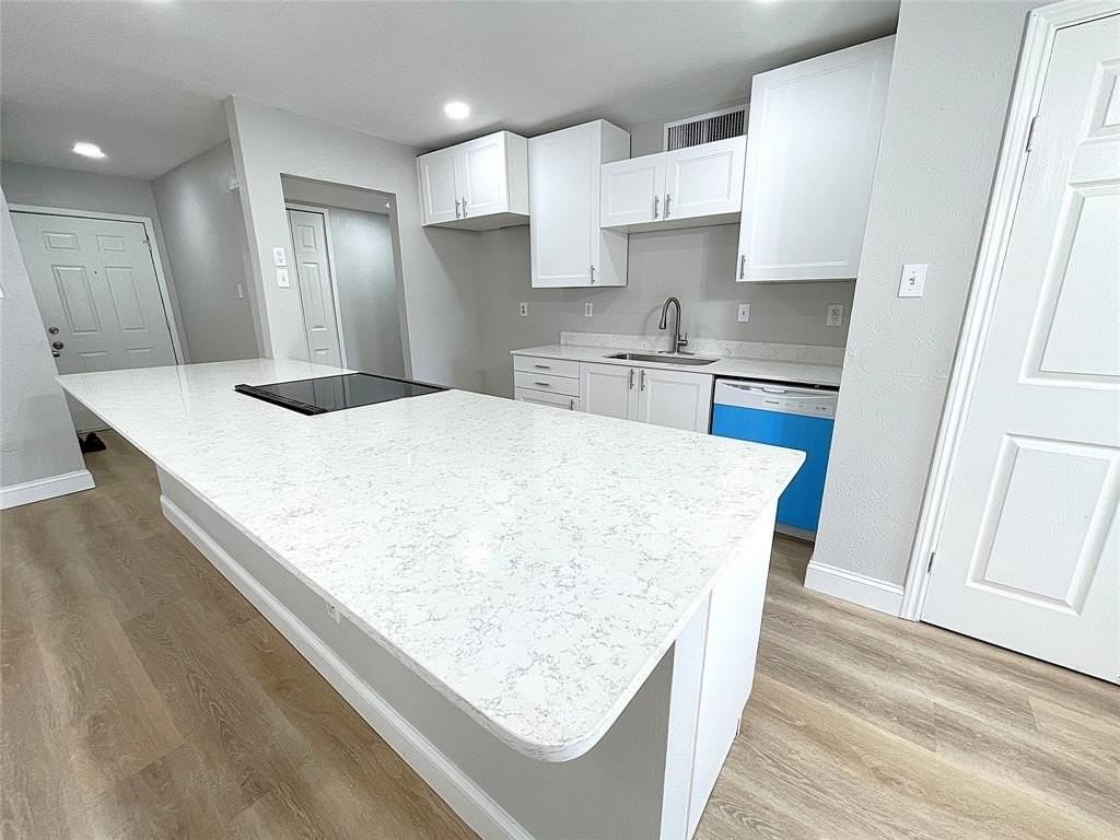 5300 Slay Dr - Photo 4 of 19
