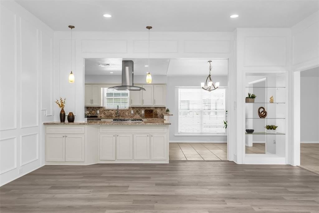 7233 Rustic Valley Dr - Photo 6 of 21
