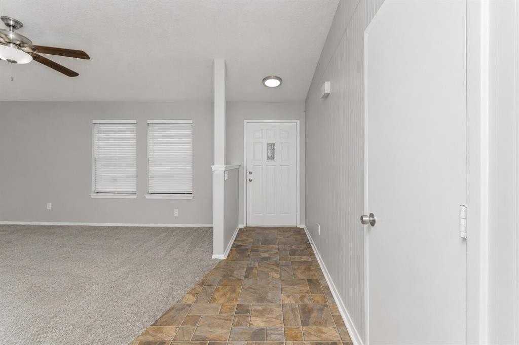 836 Hollow Creek Rd - Photo 3 of 29