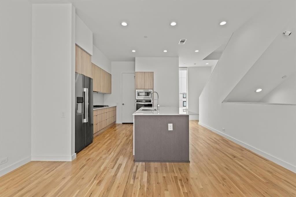4210 Delano Pl #1 - Photo 4 of 34
