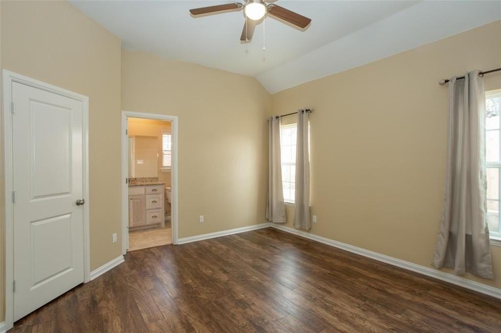2705 College Ave - Photo 7 of 10