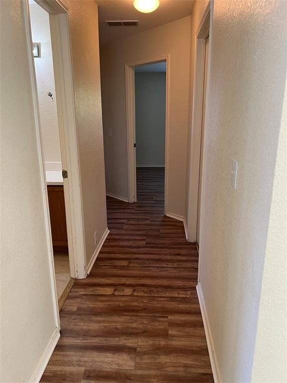2305 Pheasant Run - Photo 3 of 11