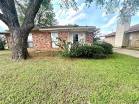 2303 Lido Ln - Photo 1 of 1