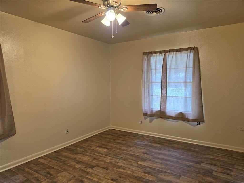 1685 N Willis St - Photo 7 of 13