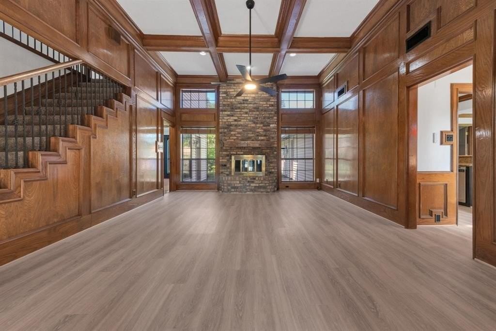 543 Indian Creek Dr - Photo 2 of 28
