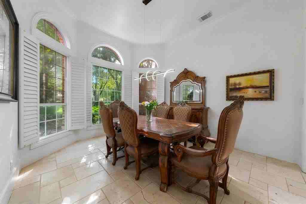 3205 High Point Dr - Photo 7 of 40