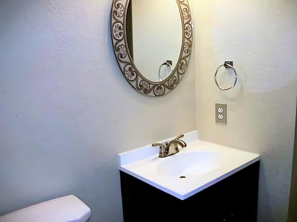 1331 Overlook Dr - Photo 4 of 13