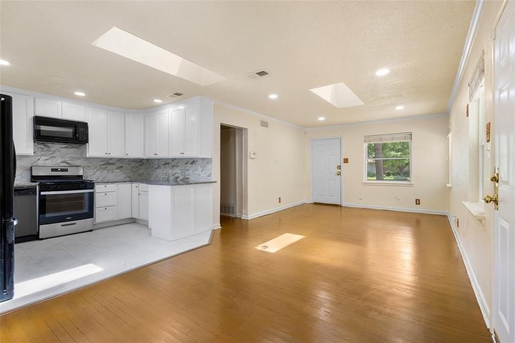 1513 Park Pl - Photo 4 of 17