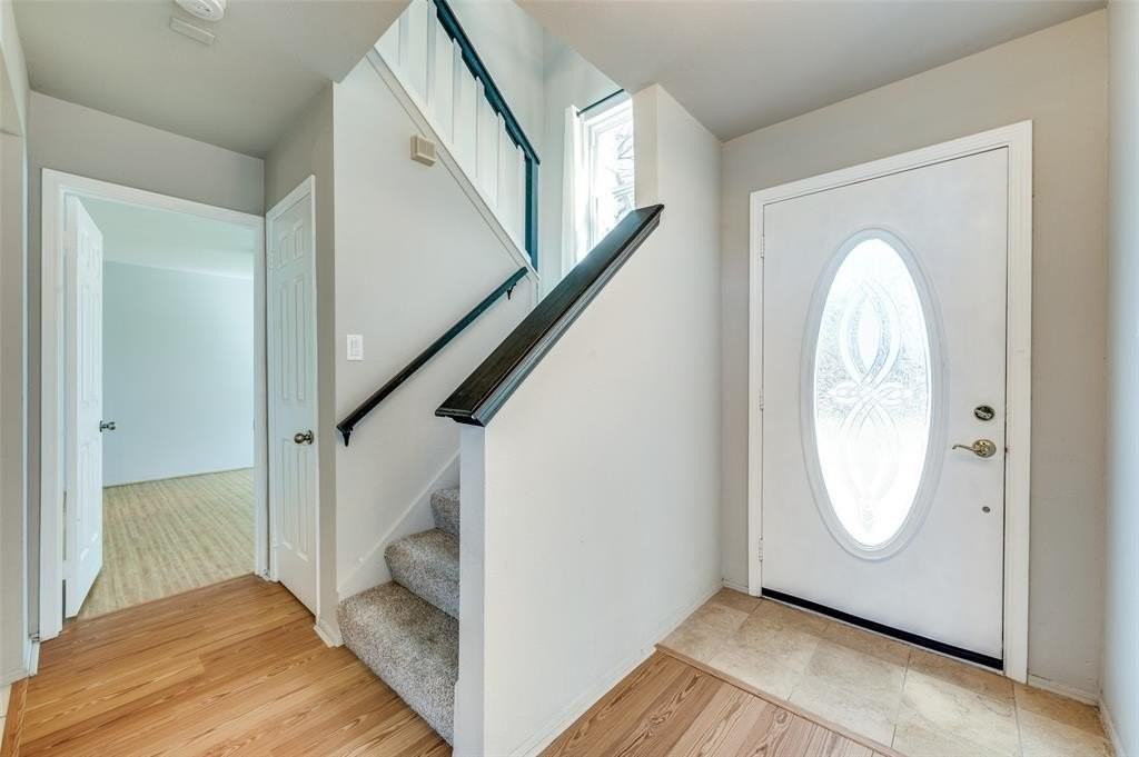 4057 Windhaven Ln - Photo 4 of 25