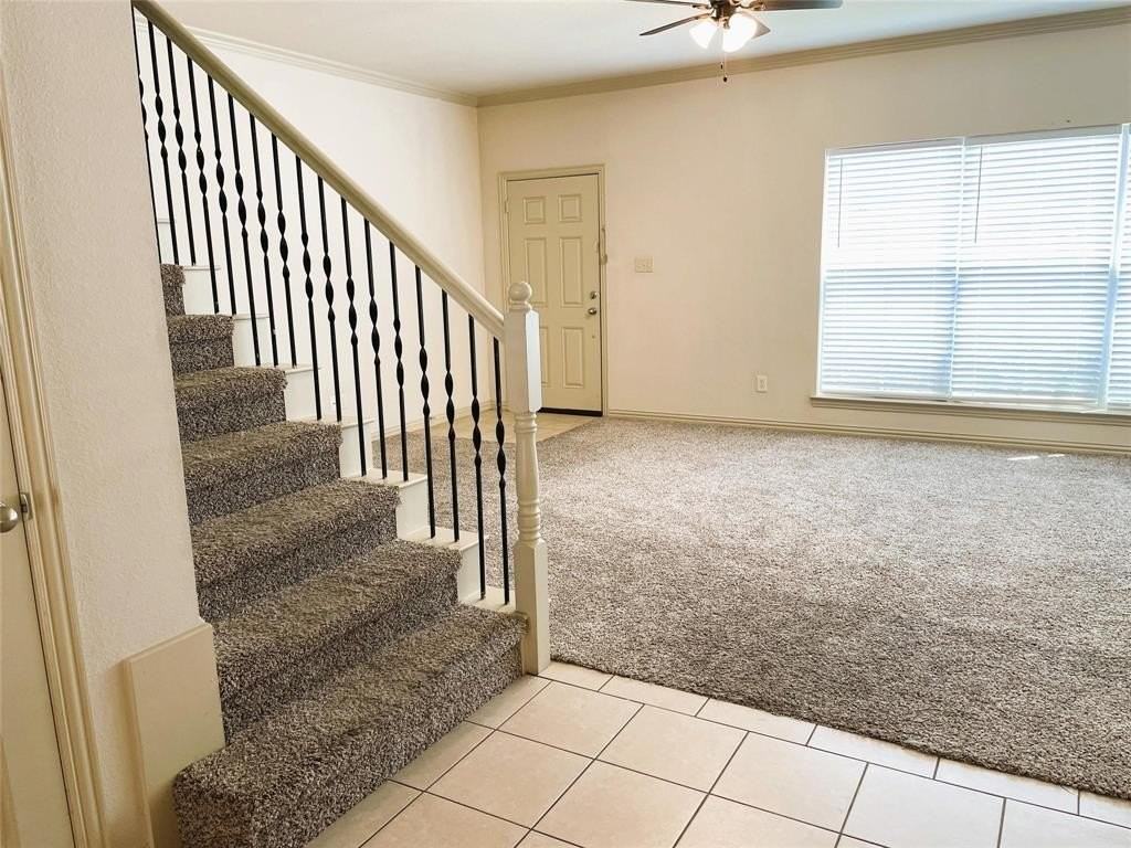 2320 Calendar Ct - Photo 5 of 19