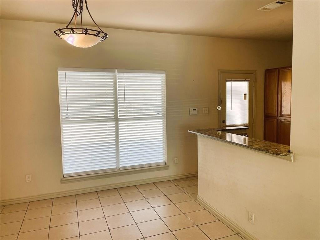 2320 Calendar Ct - Photo 6 of 19
