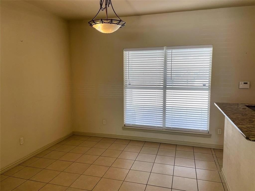 2320 Calendar Ct - Photo 7 of 19