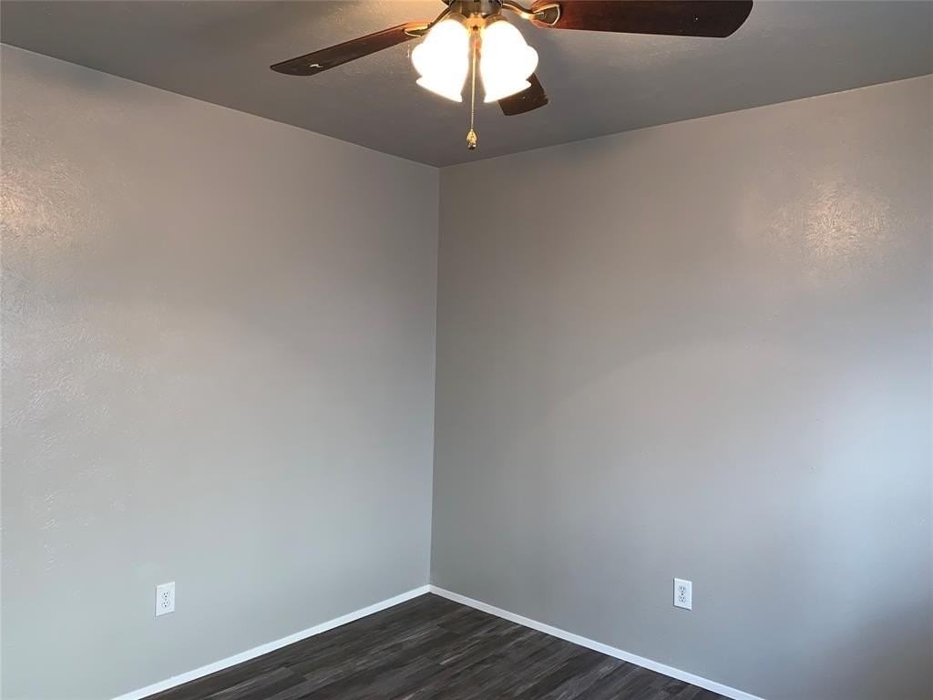 5260 Pruitt Dr - Photo 5 of 18