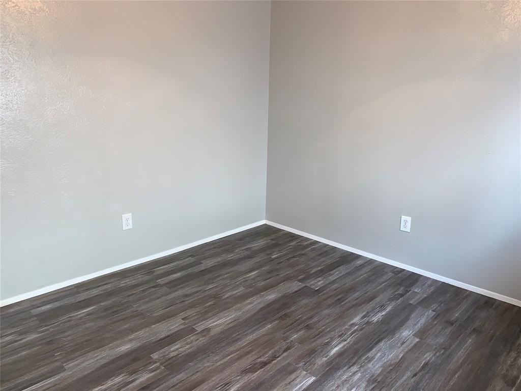 5260 Pruitt Dr - Photo 6 of 18