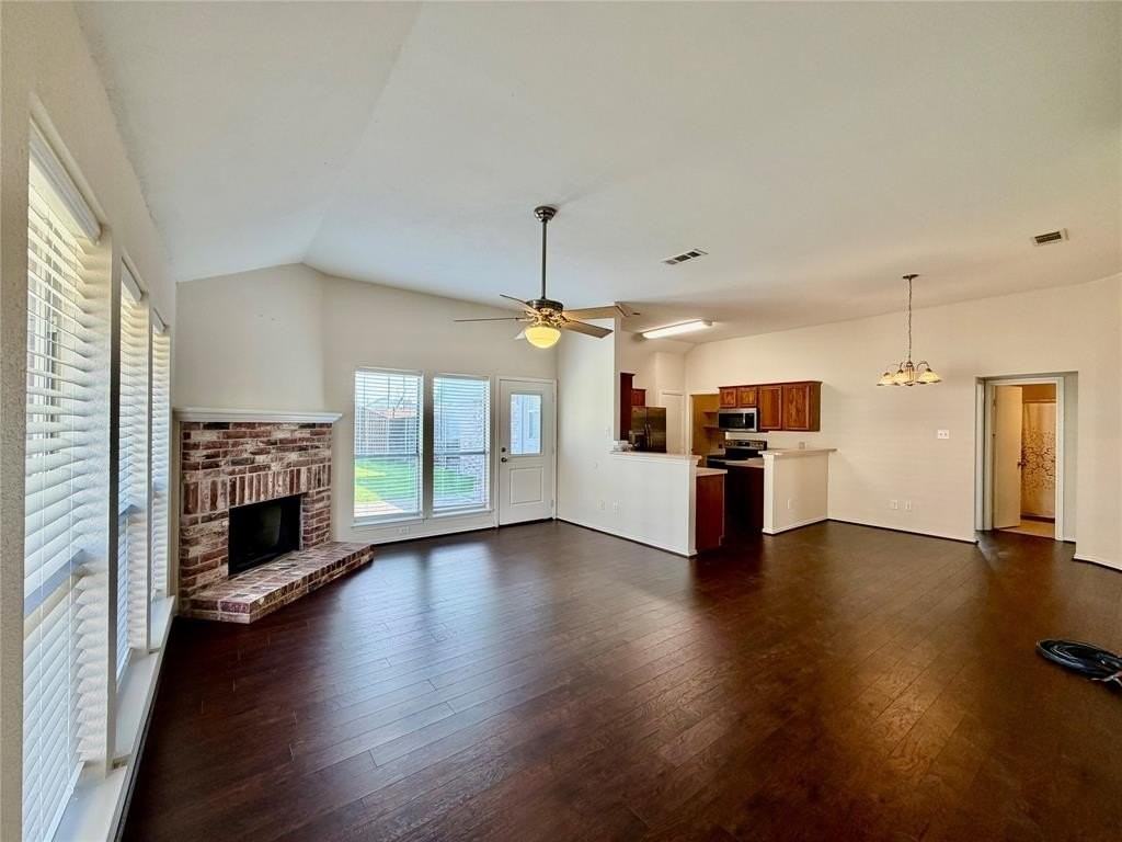 1302 Old Knoll Dr - Photo 4 of 19