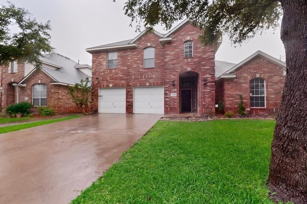 7909 Stonehaven Ln - Photo 3 of 39