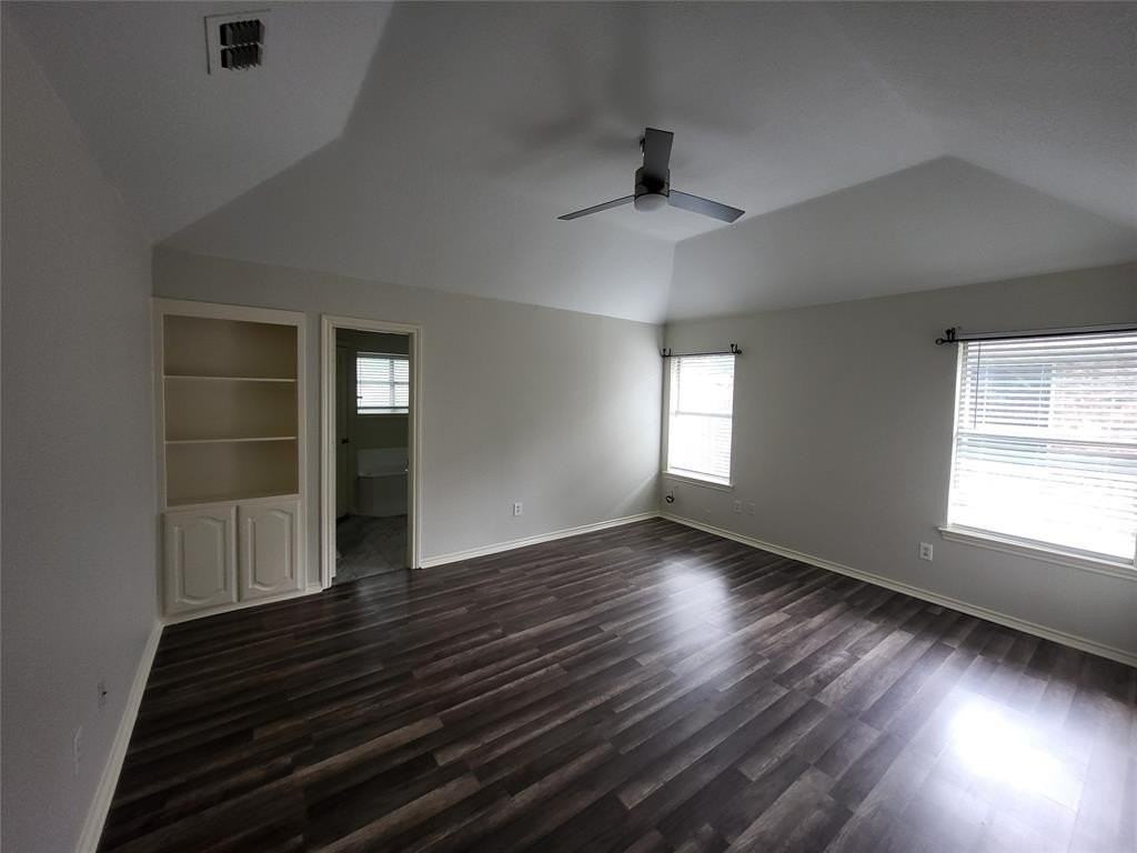 1109 Westgrove Dr - Photo 6 of 15