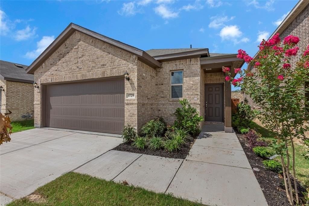 1729 Hazer Ln - Photo 2 of 23