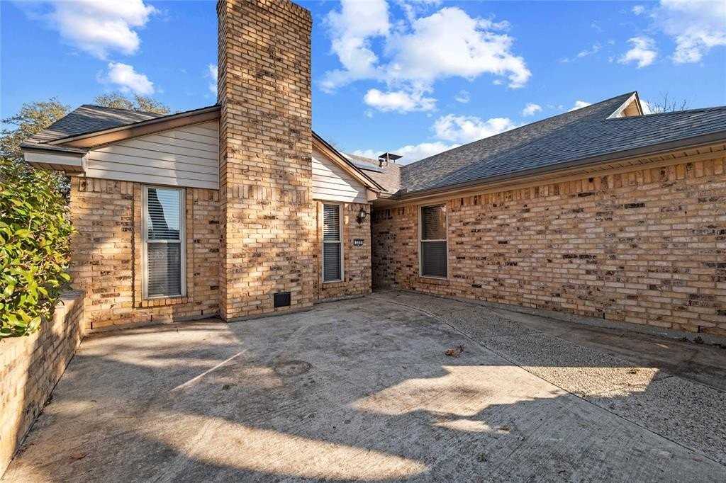 322 N Greenstone Ln - Photo 7 of 40