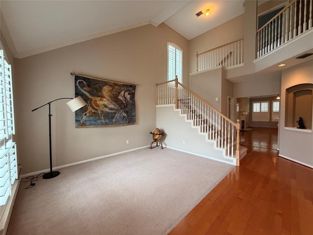 120 Stonecreek Dr - Photo 2 of 28