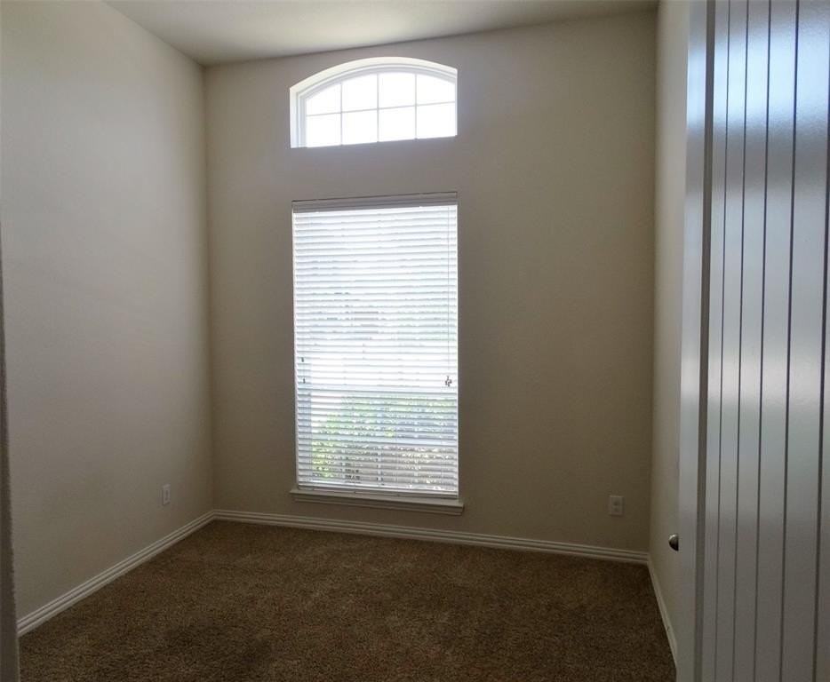 5608 Broadgreen Rd - Photo 5 of 22