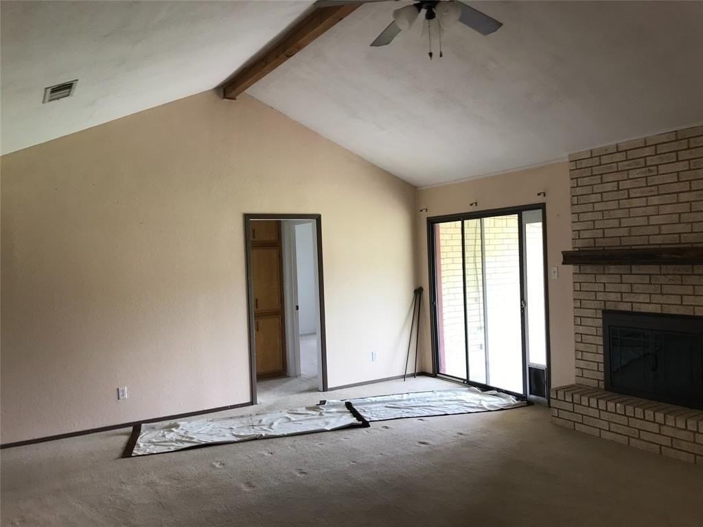 5225 Hunters Cir - Photo 3 of 19