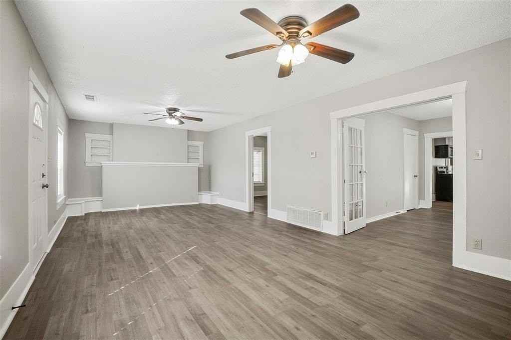 509 E Heron St - Photo 5 of 14