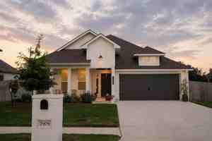 featured image of 7909 Townsend Dr