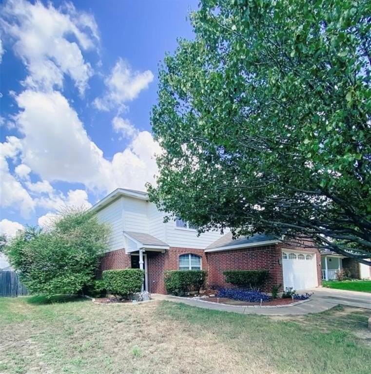 129 Centennial Pl - Photo 2 of 15