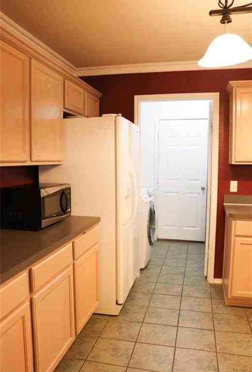 129 Centennial Pl - Photo 5 of 15