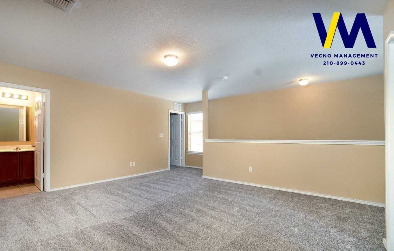437 Auburn Park - Photo 5 of 23